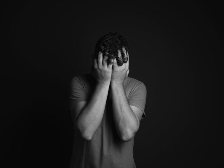 Brasil Registra Mais de 440 Mil Afastamentos por Problemas de Saúde Mental em 2024