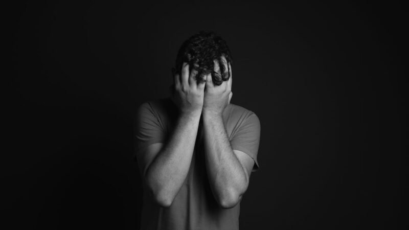 Brasil Registra Mais de 440 Mil Afastamentos por Problemas de Saúde Mental em 2024