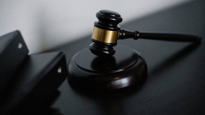 Precisa de um advogado online? Veja 7 maneiras de obter assessoria jurídica sem sair de casa!