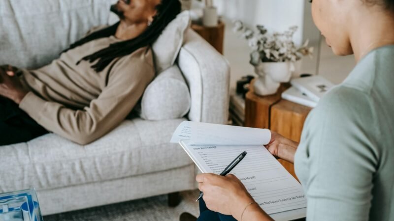 Saúde Mental no Home Office: 10 Dicas Práticas Essenciais para o Seu Bem-Estar