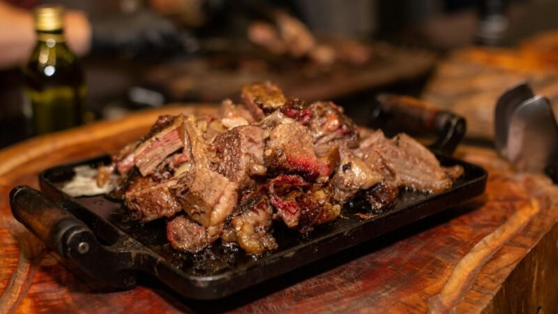 Churrasco Perfeito em Casa: O Guia Definitivo com Dicas de Pitmaster para Impressionar