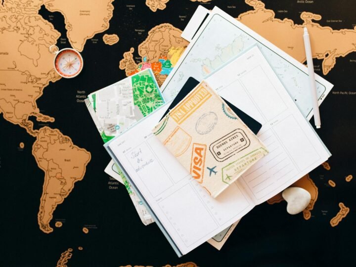 Como Planejar Sua Primeira Viagem Internacional: Guia Completo para Iniciantes Sem Erros