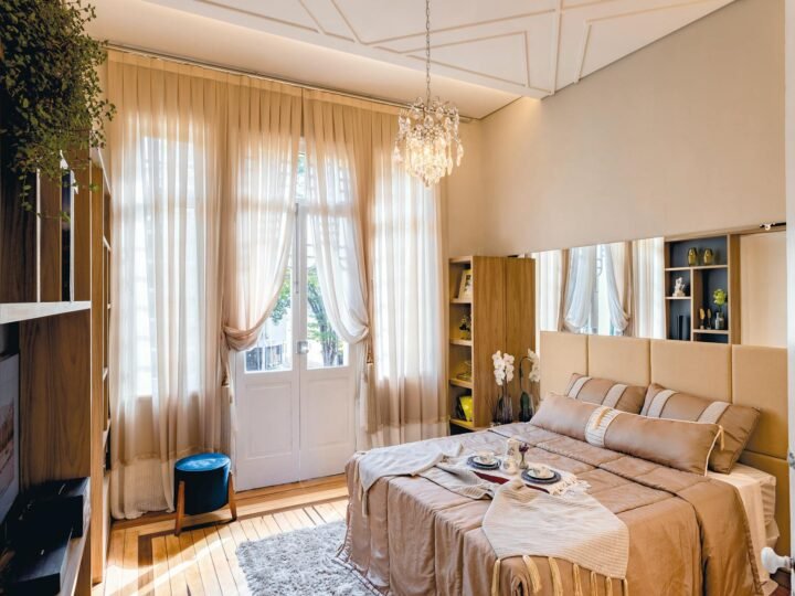 Refúgio do Amor: Dicas Essenciais para um Quarto de Casal Moderno e Aconchegante