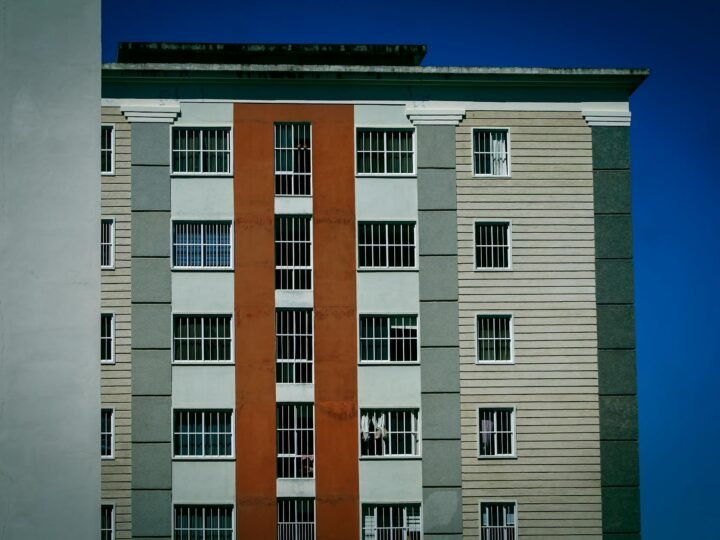 Apartamento Alugado: Decore Sem Obras e Transforme Seu Lar (Guia Essencial)