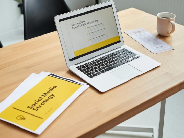 Marketing Digital Descomplicado: Guia Essencial para Pequenas Empresas Iniciantes