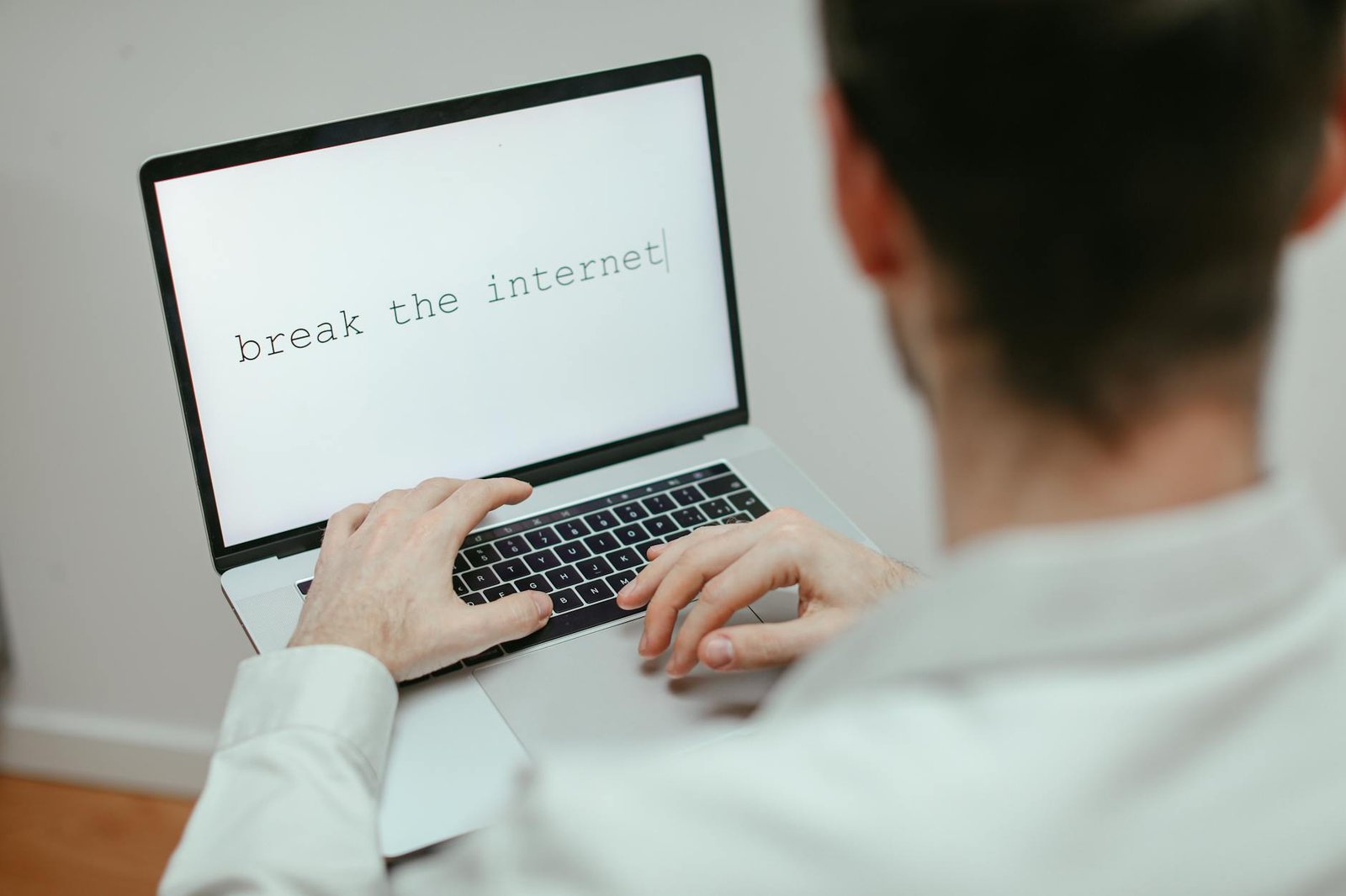 Internet Lenta Nunca Mais: Dicas Essenciais para Turbinar a Velocidade da Sua Conexão em Casa Facilmente