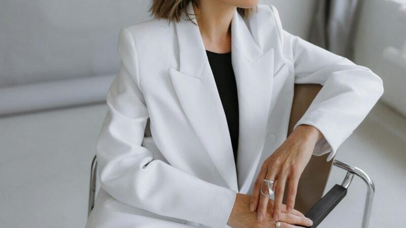 Estilo minimalista como adotar o menos é mais na moda