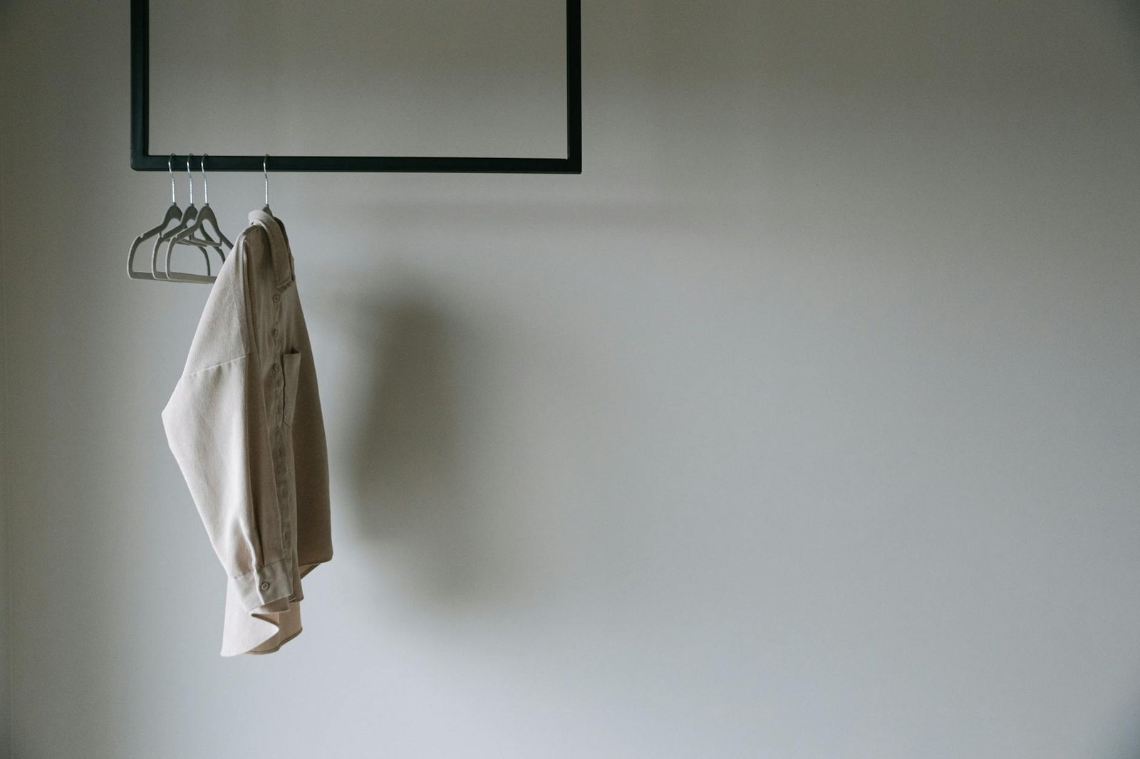 Minimalismo na Prática: Adote o Estilo de Vida com Menos e Conquiste Mais Felicidade