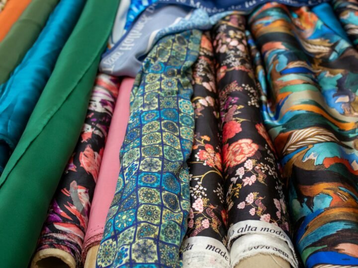 Moda Sustentável: O Guia Definitivo para Comprar Roupas de Forma Consciente e Inteligente