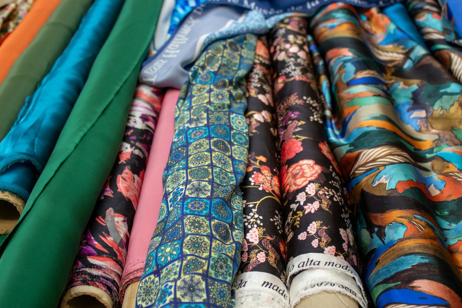 Moda Sustentável: O Guia Definitivo para Comprar Roupas de Forma Consciente e Inteligente