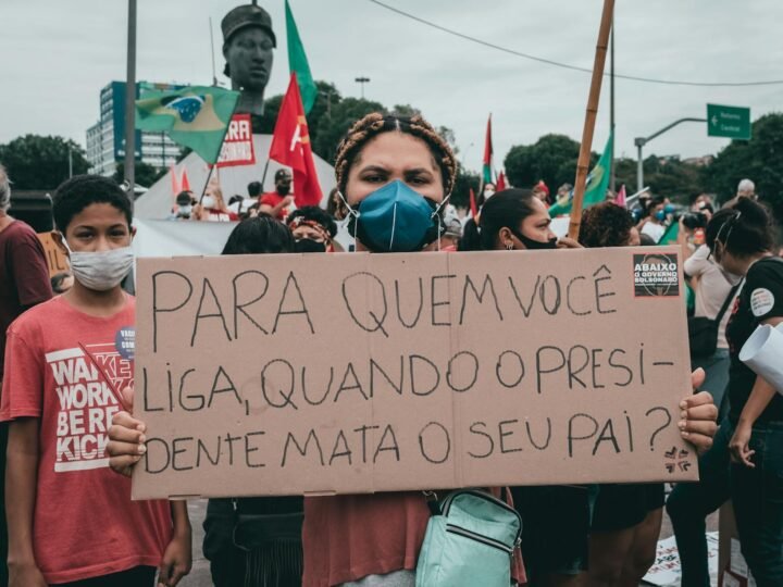 Polarização Política no Brasil em 2026: Cenários, Desafios e o Futuro da Democracia