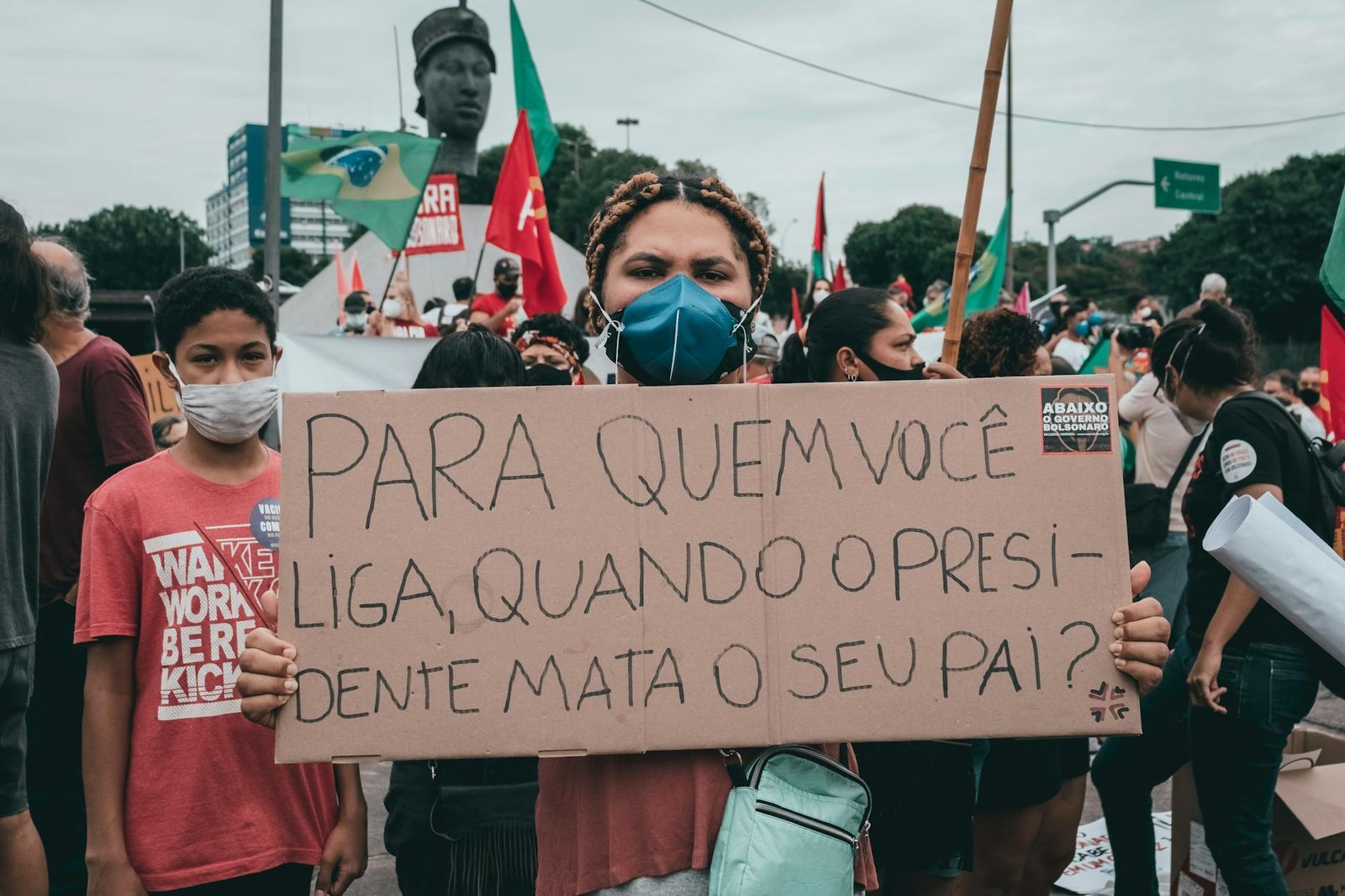 Polarização Política no Brasil em 2026: Cenários, Desafios e o Futuro da Democracia