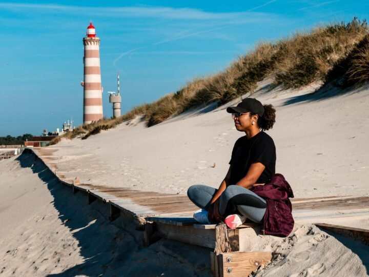 Viagem Solo Feminina: Guia Definitivo de Segurança e Destinos dos Sonhos