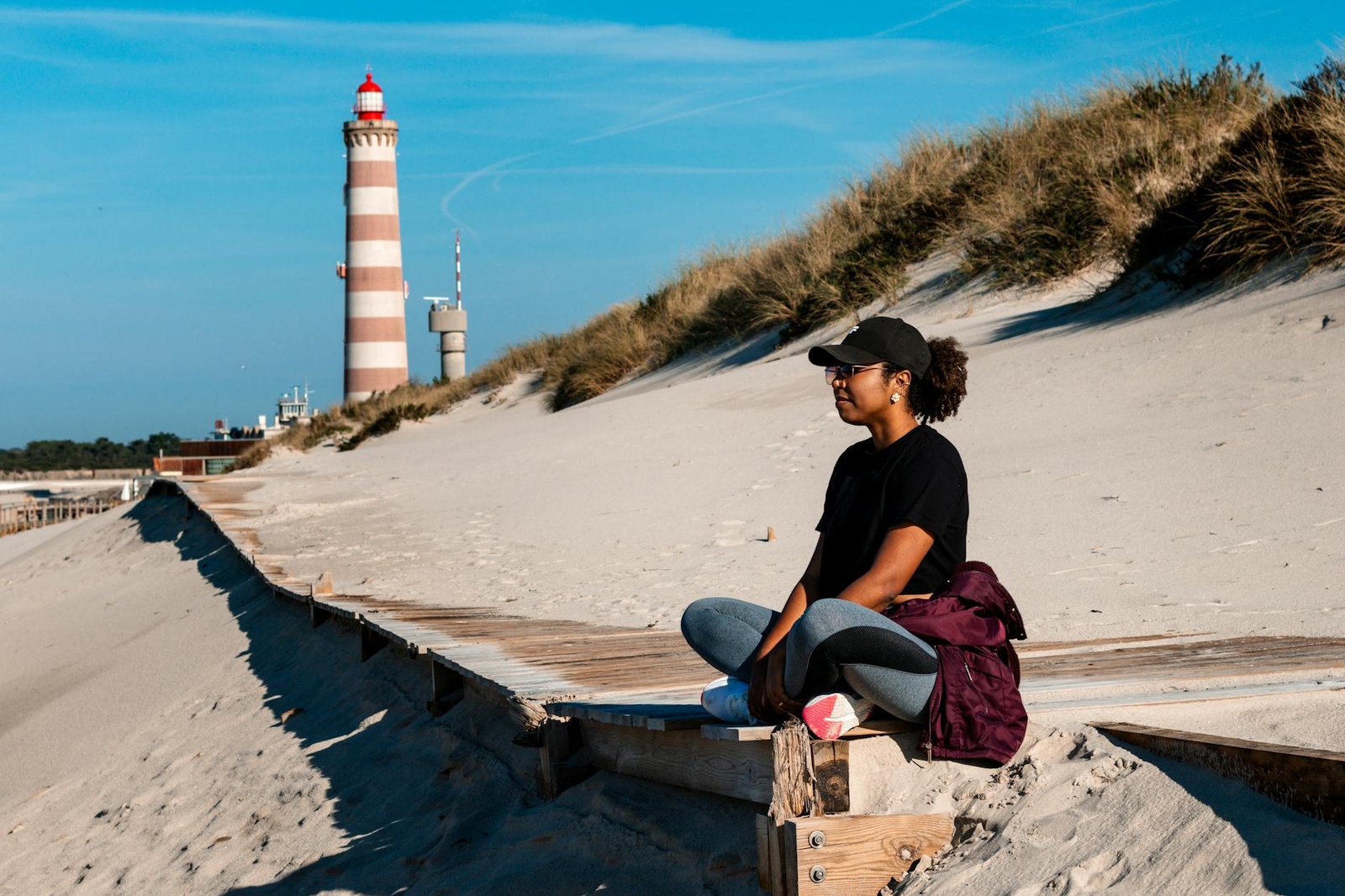 Viagem Solo Feminina: Guia Definitivo de Segurança e Destinos dos Sonhos