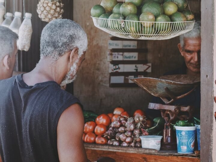 Como a economia local influencia a rotina em Divinópolis? 9 formas!