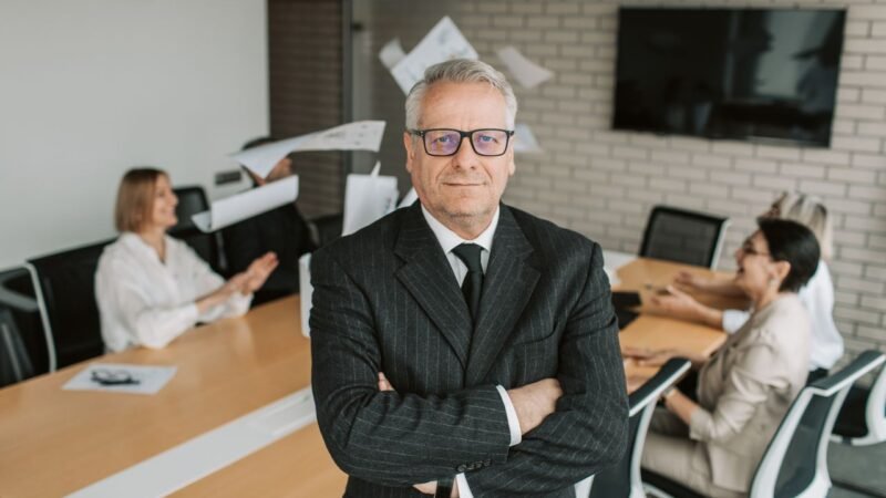 Liderança corporativa: 9 práticas que destaca bons gestores!